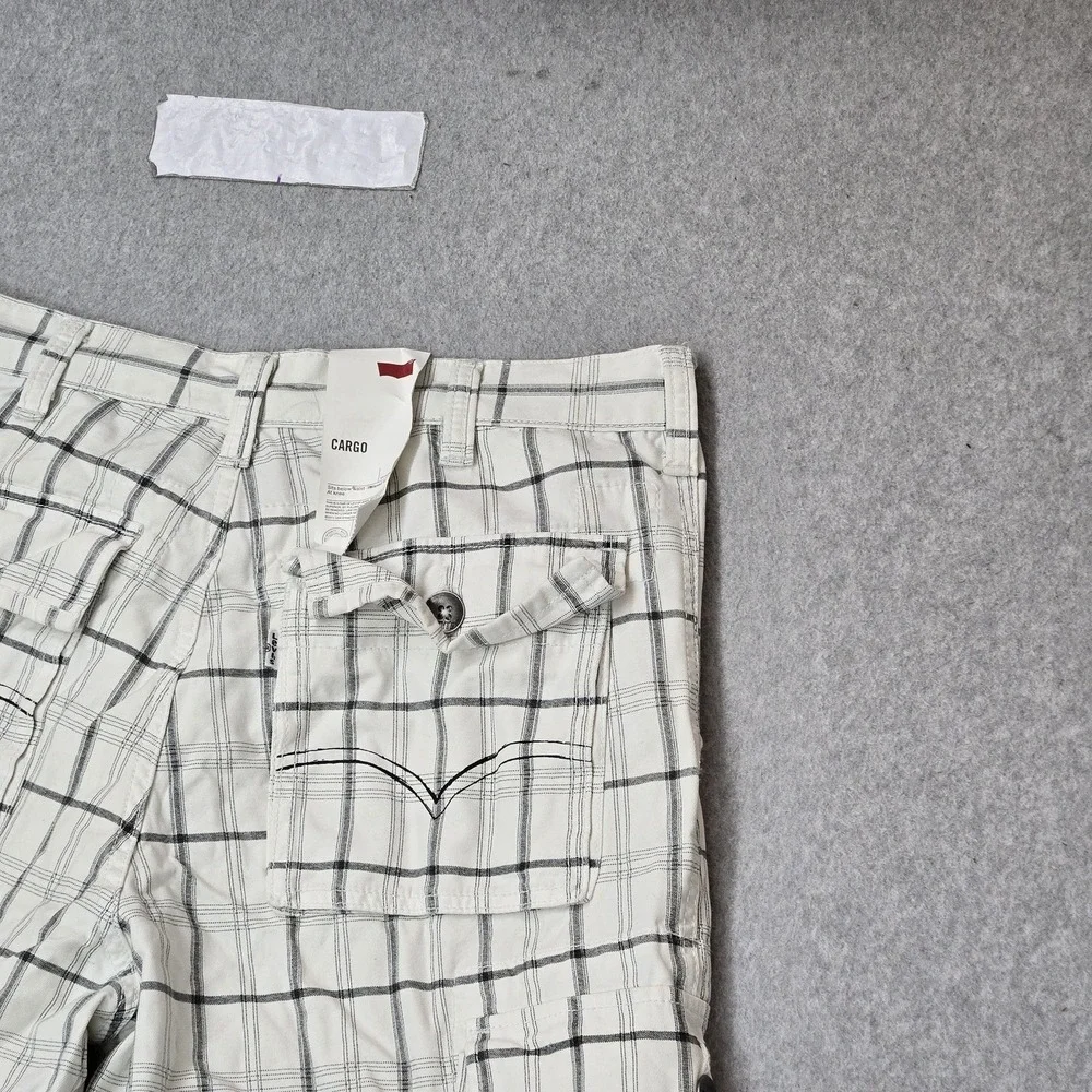 Levi's Men Shorts 30 White Squad Cargo Plaid Grunge Skater Baggy Y2K
